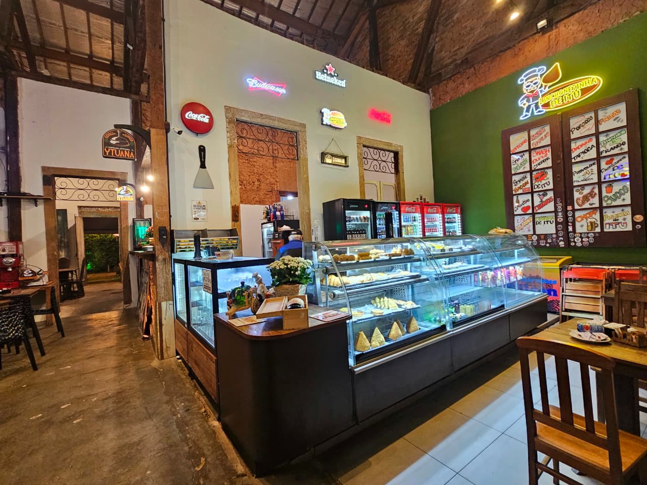 Interior da Lanchonetinha de Itu
